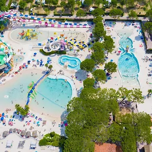 Курортный комплекс Luxury Camp At Union Lido Каваллино